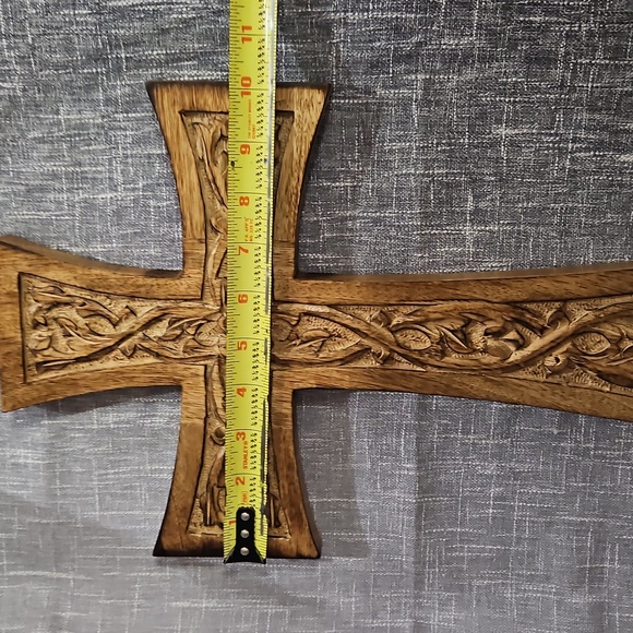 Carved Wooden Cross Decor - Picture 4 of 5